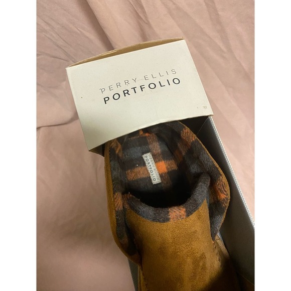 NWT Perry Ellis Portfolio Microsuede Boot Mesns Size 8-9 - Picture 2 of 3